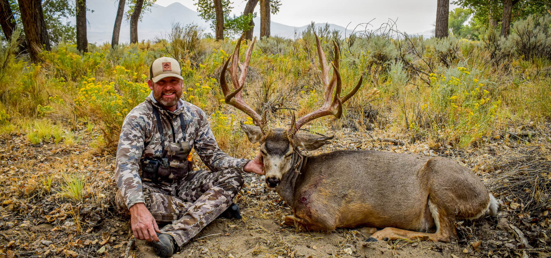 Guided Nevada Mule Deer Hunts